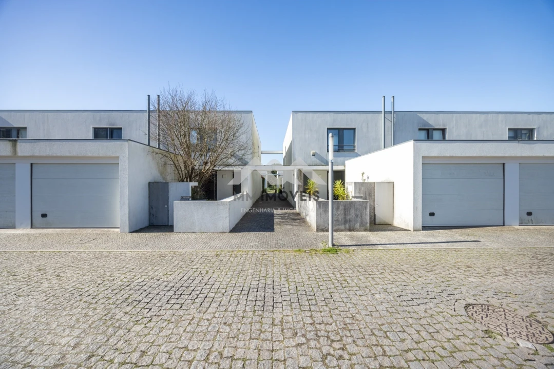 Moradia T3 para Venda em Castêlo da Maia Foto 10