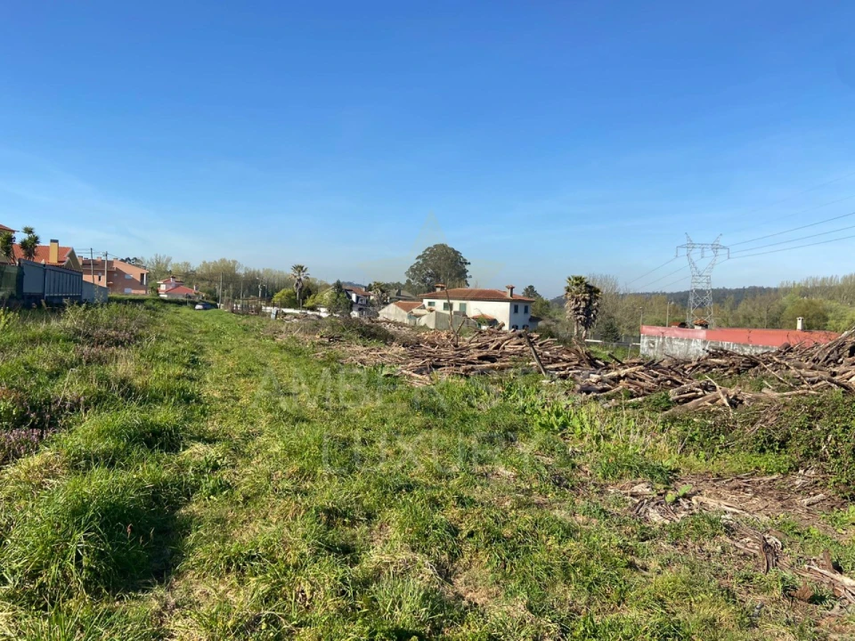Terreno para Venda em Santa Maria da Feira, Travanca, Sanfins e Espargo Foto 1