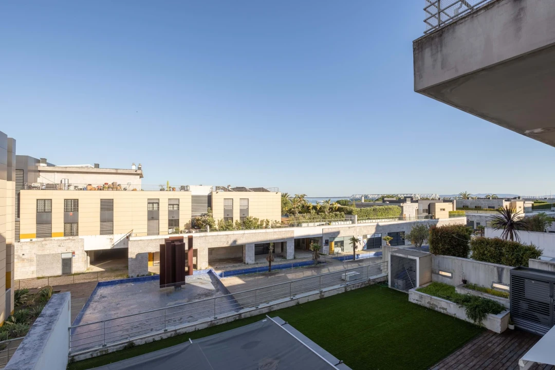 Apartamento T3 para Venda em Parque das Nações Foto 9