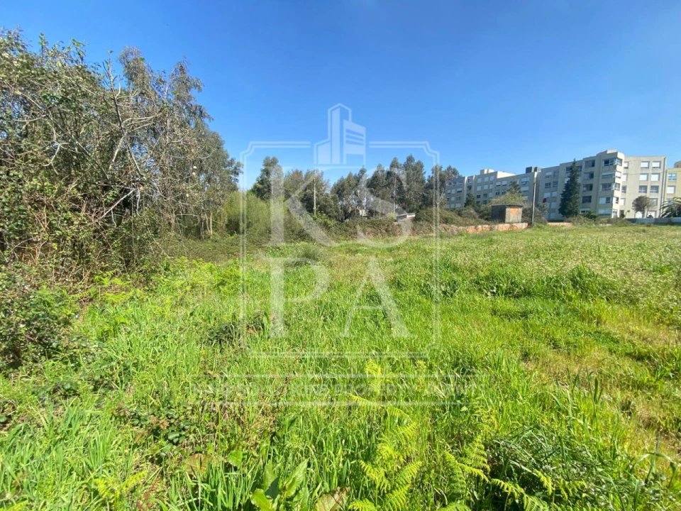 Terreno para Venda em Rio Tinto Foto 1