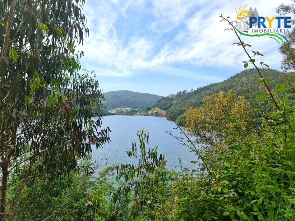 Terreno para Venda em Castelo Foto 57