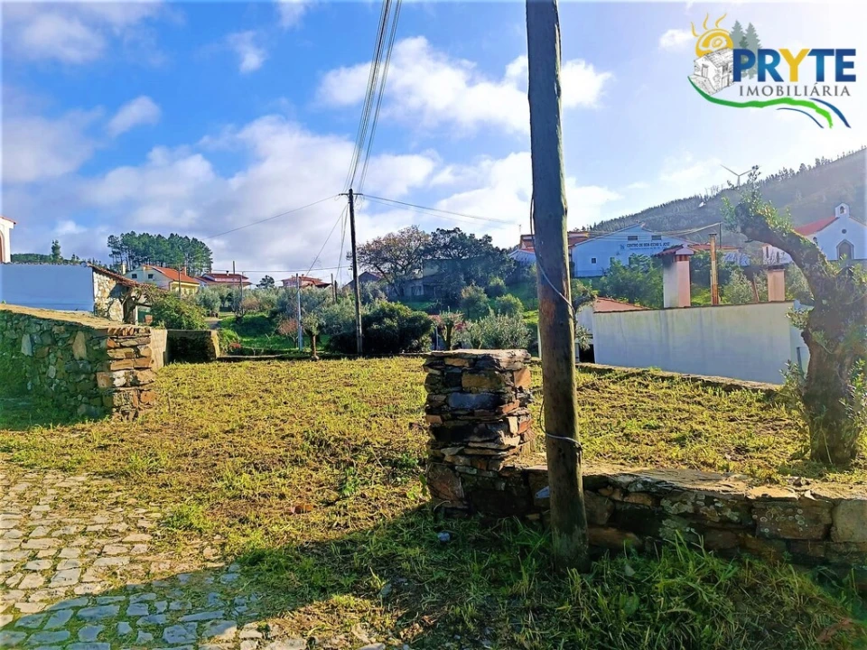 Terreno para Venda em Varzea dos Cavaleiros Foto 3