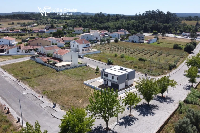Terreno para Venda em Sebal e Belide Foto 24