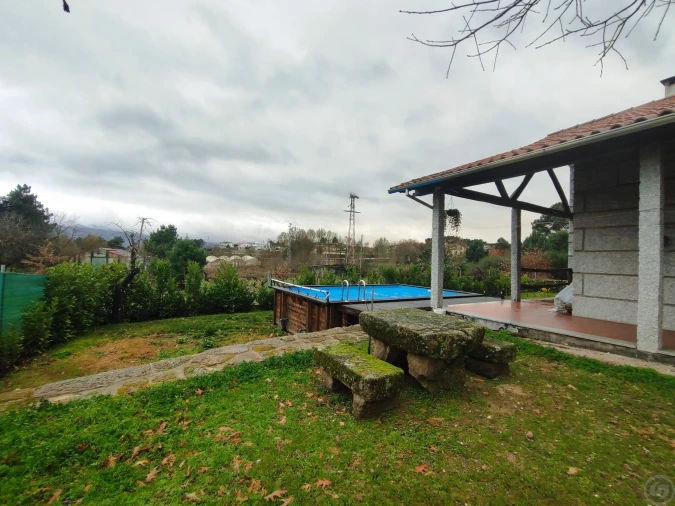 Moradia T4 para Venda em Vale de Anta Foto 3