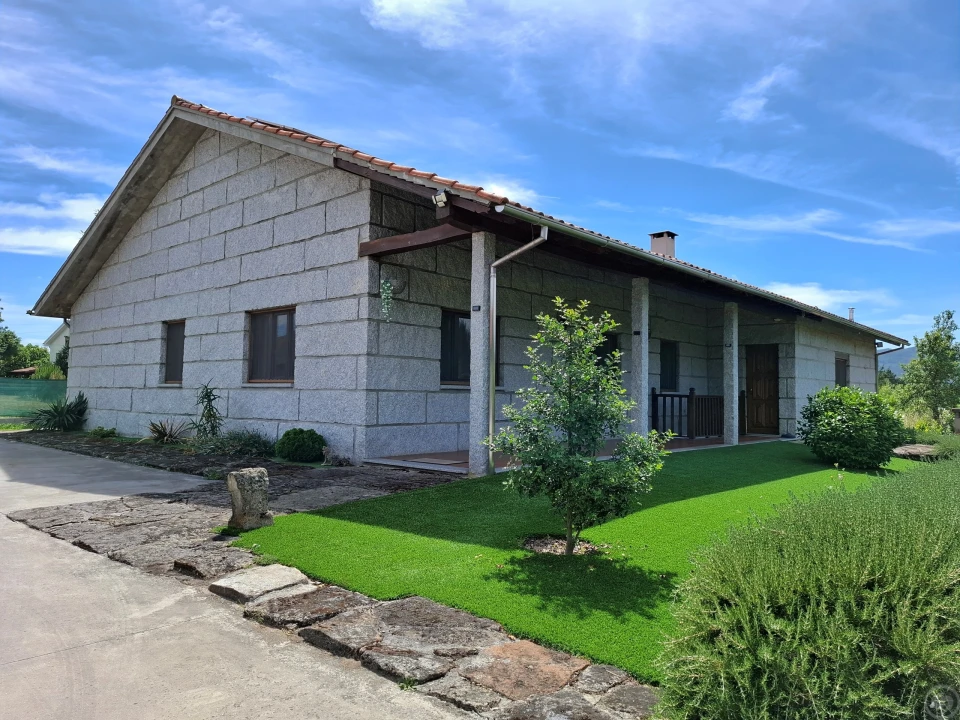 Moradia T4 para Venda em Vale de Anta Foto 1