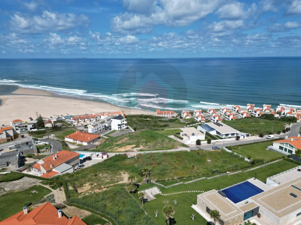 Terreno para Venda em Foz do Arelho Foto 1