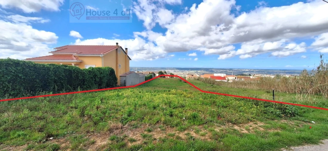 Terreno para Venda em Usseira Foto 4