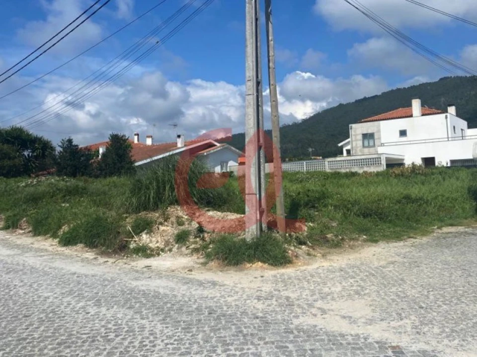 Terreno para Venda em Carreço Foto 8
