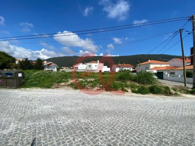 Terreno para Venda em Carreço Foto 2