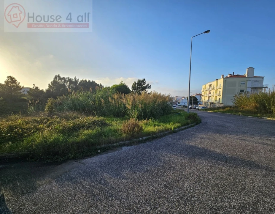 Terreno para Venda em Caldas da Rainha - Santo Onofre e Serra do Bouro Foto 1