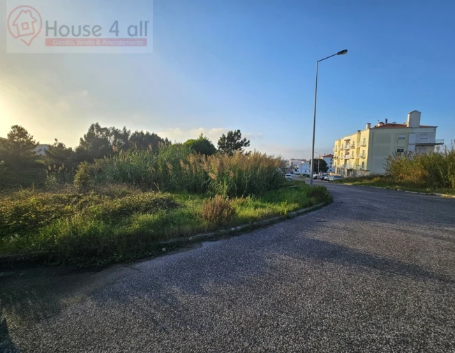 Terreno para Venda em Caldas da Rainha - Santo Onofre e Serra do Bouro Foto 1
