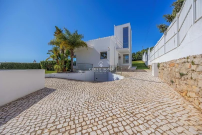 Moradia T4 para Venda em Albufeira e Olhos de Água