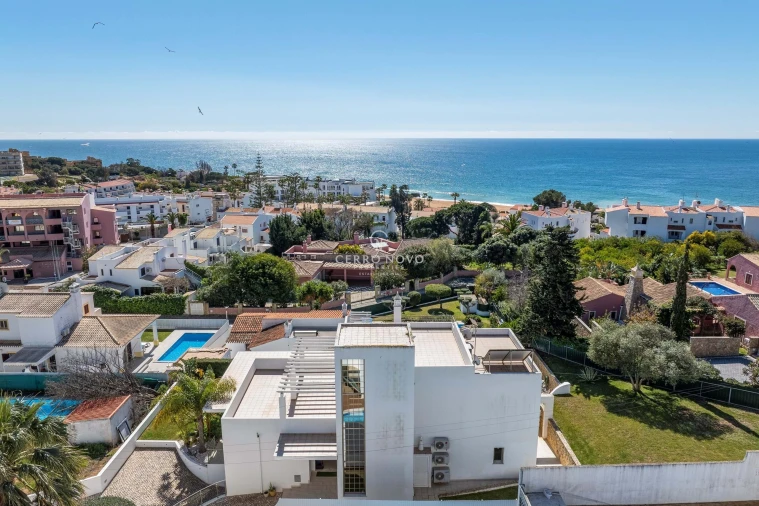 Moradia T4 para Venda em Albufeira e Olhos de Água Foto 38