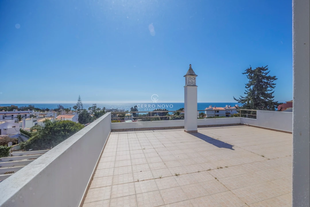 Moradia T4 para Venda em Albufeira e Olhos de Água Foto 33