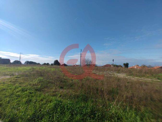 Terreno para Venda em Carreço Foto 2