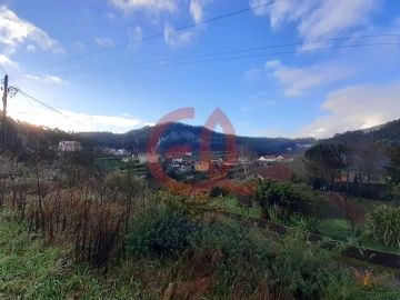 Terreno para Venda em Outeiro