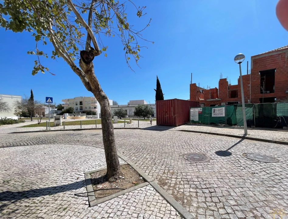 Moradia T4 para Venda em Olhão Foto 18