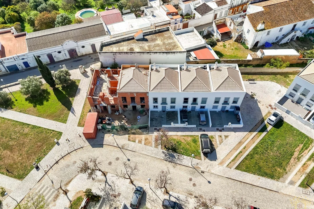 Moradia T4 para Venda em Olhão Foto 29