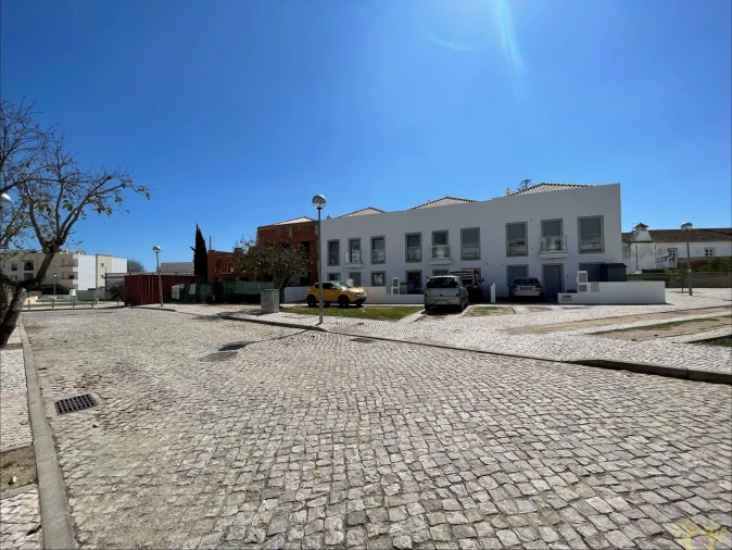 Moradia T4 para Venda em Olhão Foto 19