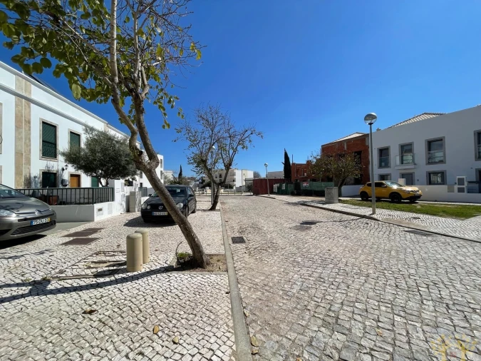 Moradia T4 para Venda em Olhão Foto 4