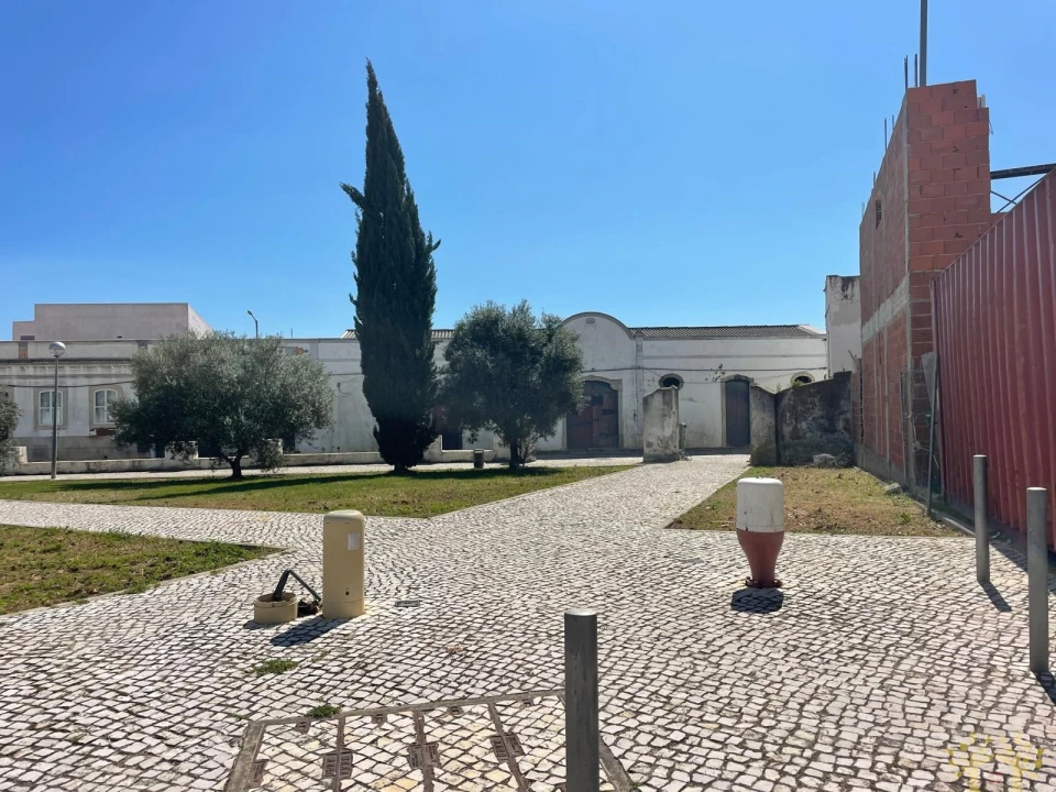 Moradia T4 para Venda em Olhão Foto 2