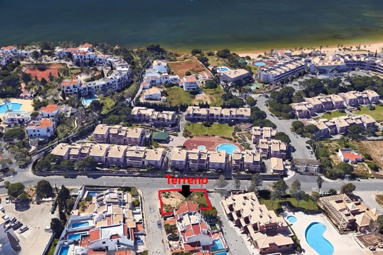 Terreno para Venda em Albufeira e Olhos de Água Foto 5