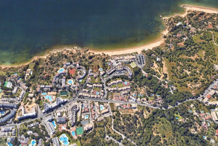 Terreno para Venda em Albufeira e Olhos de Água Foto 6