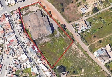 Terreno para Venda em Quelfes
