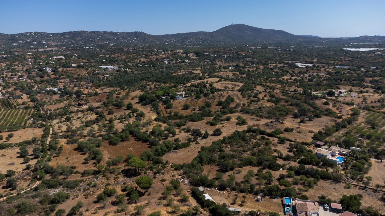 Terreno para Venda em Conceição e Estoi Foto 11