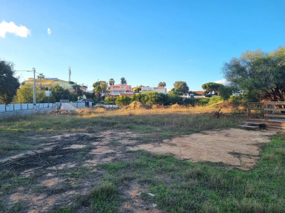 Terreno para Venda em Albufeira e Olhos de Água Foto 14