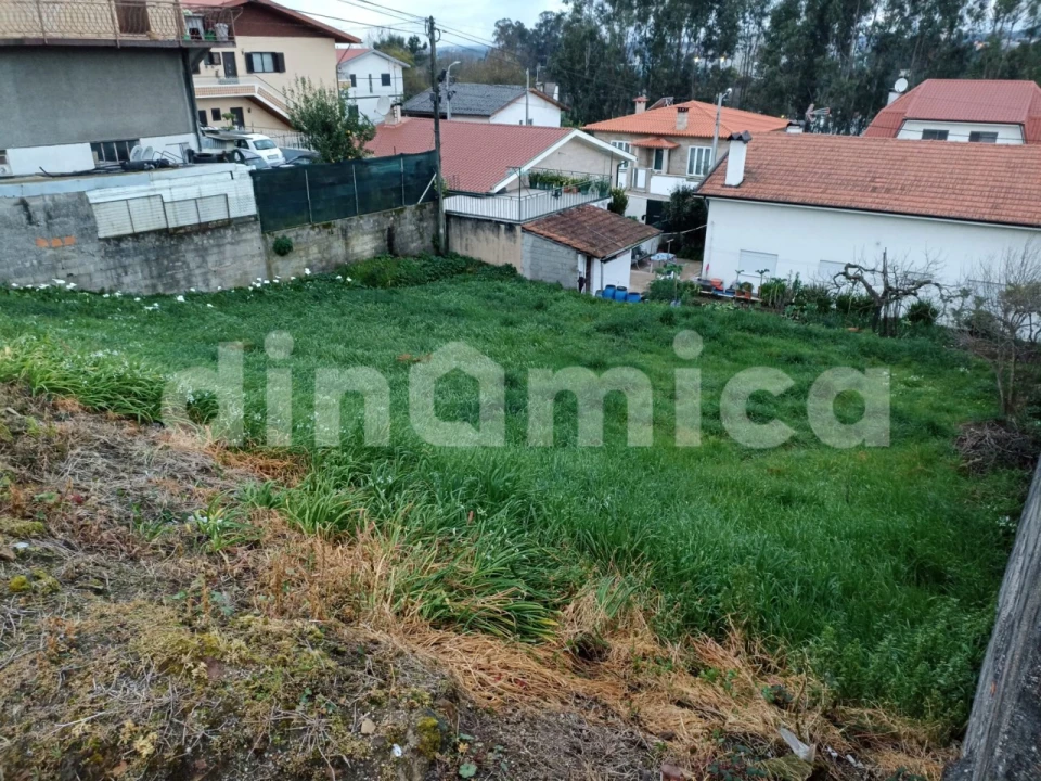 Terreno para Venda em Santo Tirso, Couto (Santa Cristina e São Miguel) e Burgães Foto 3