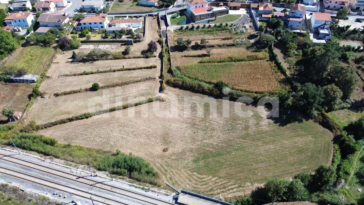 Terreno para Venda em Lousado Foto 2