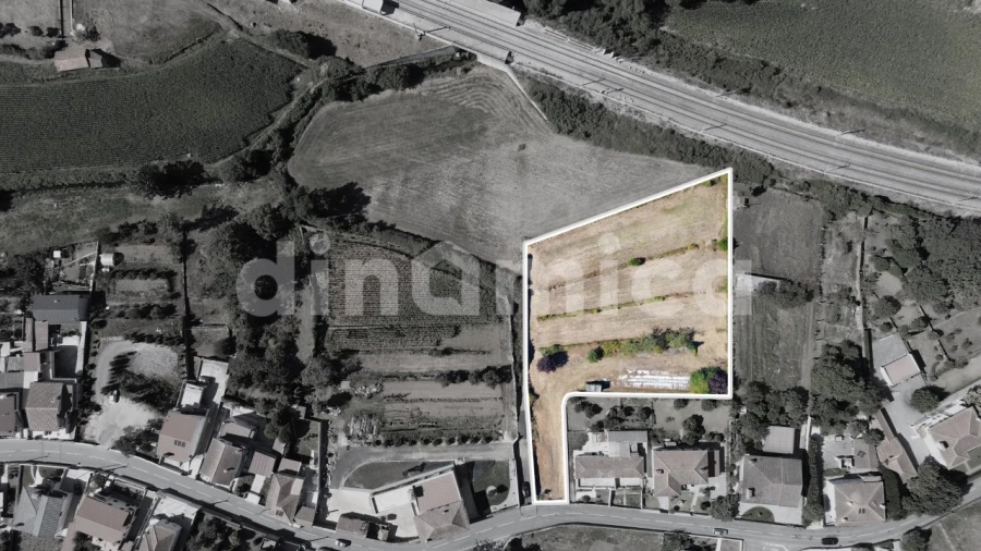 Terreno para Venda em Lousado Foto 1