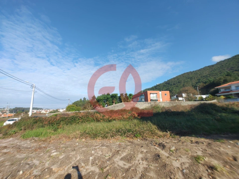 Terreno para Venda em Carreço Foto 10