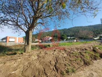 Terreno para Venda em Carreço