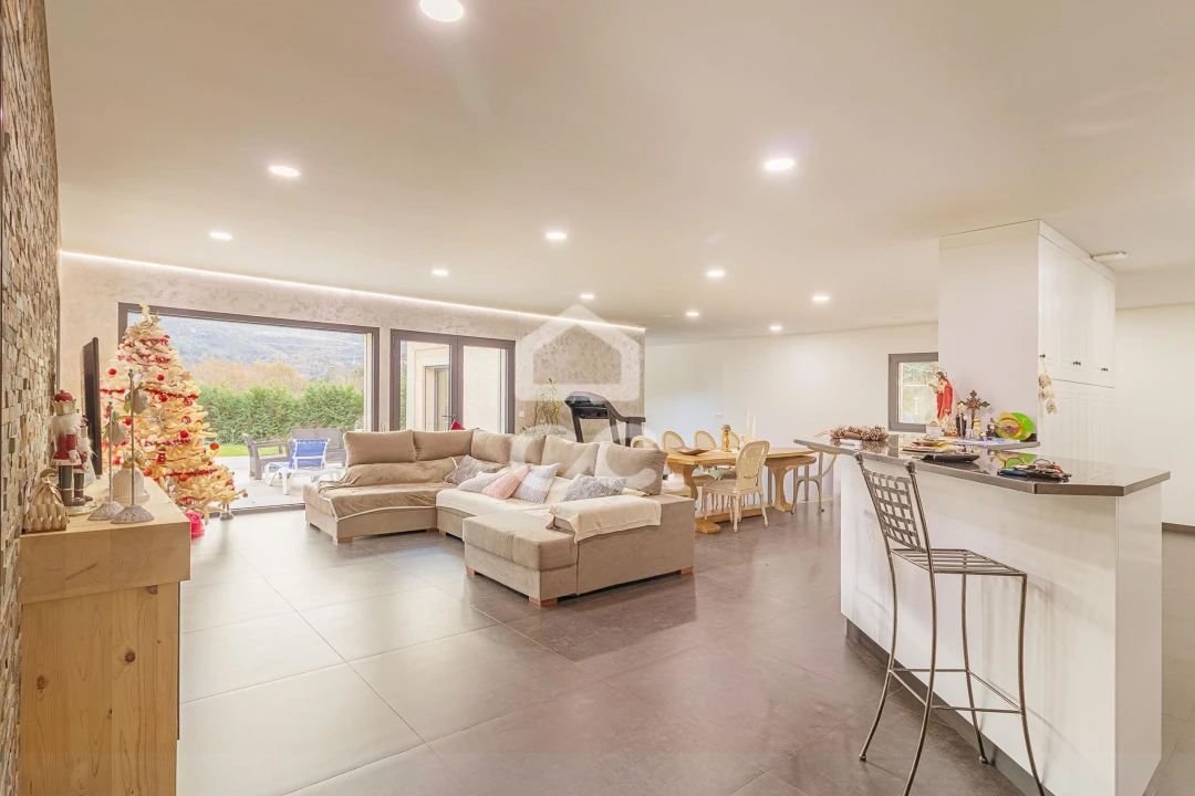 Moradia T3 para Venda em Basto Foto 25