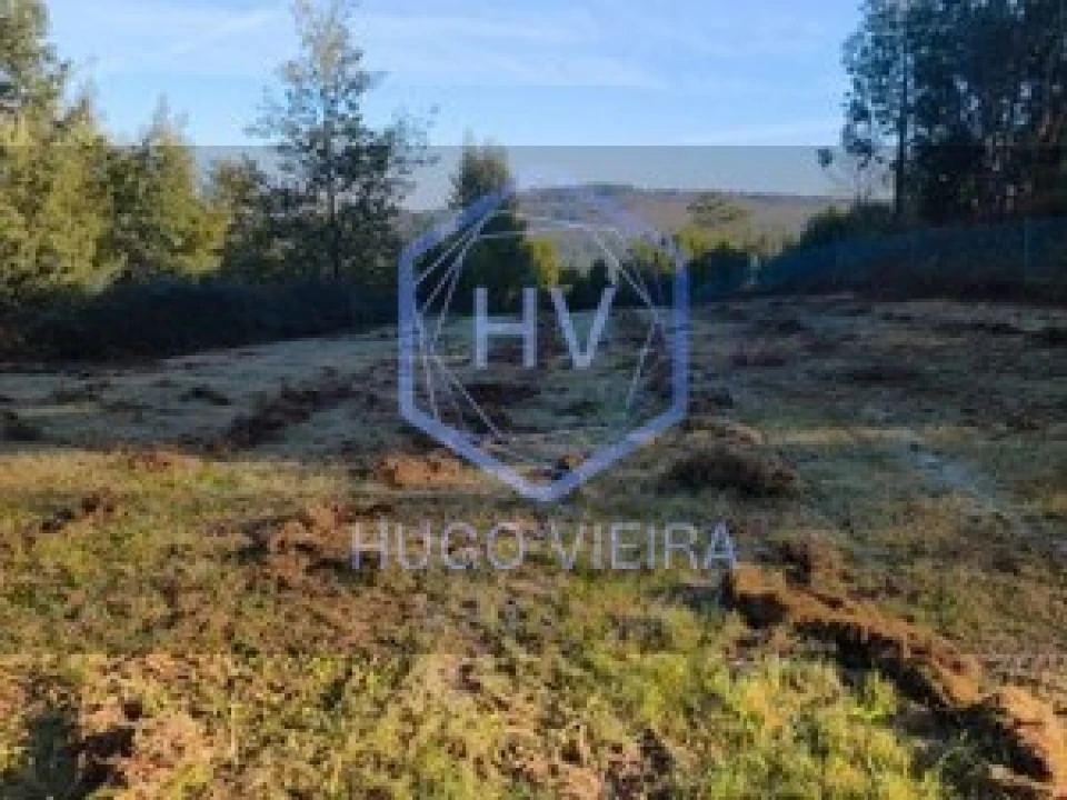 Terreno para Venda em Candemil e Gondar Foto 3