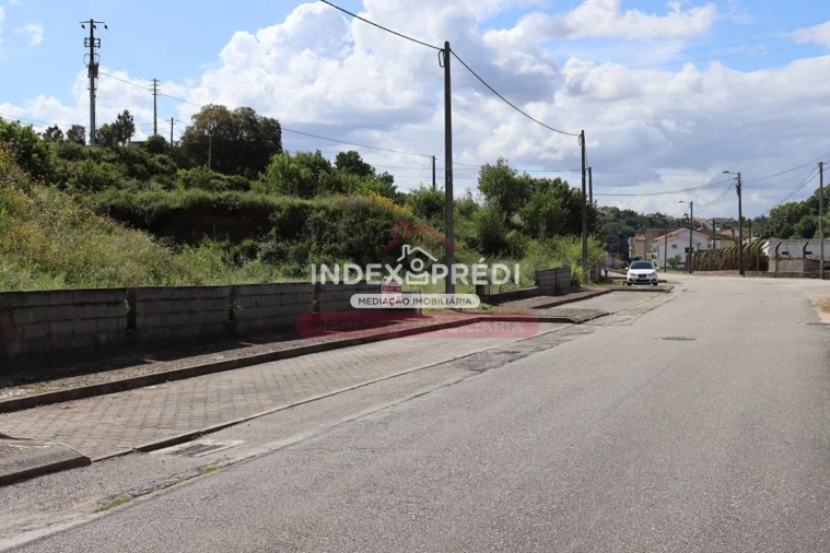 Terreno para Venda em Águeda e Borralha Foto 1