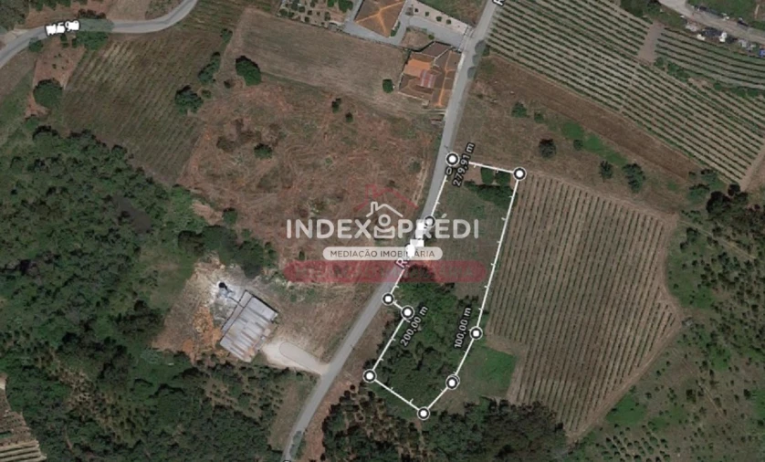 Terreno para Venda em Covões e Camarneira