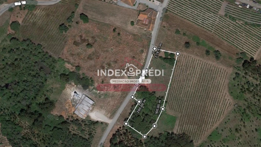 Terreno para Venda em Covões e Camarneira
