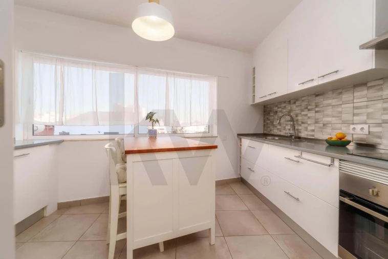 Apartamento T2 para Venda em Faro (Sé e São Pedro) Foto 3