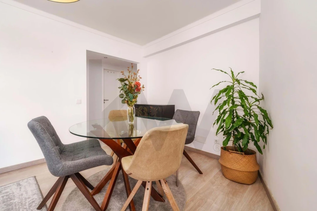 Apartamento T2 para Venda em Faro (Sé e São Pedro) Foto 13