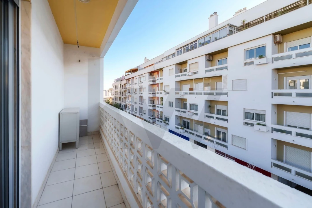 Apartamento T2 para Venda em Faro (Sé e São Pedro) Foto 23