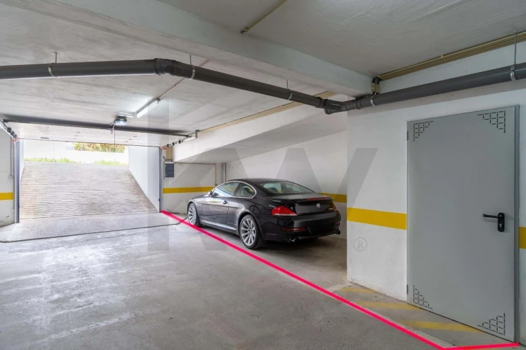 Apartamento T2 para Venda em Faro (Sé e São Pedro) Foto 32