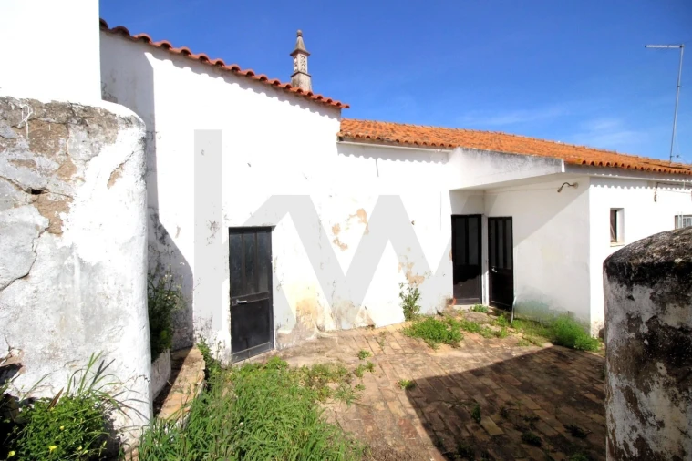 Moradia T3 para Venda em Estômbar e Parchal Foto 8