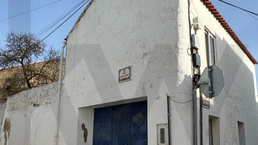 Armazém para Venda em Silves