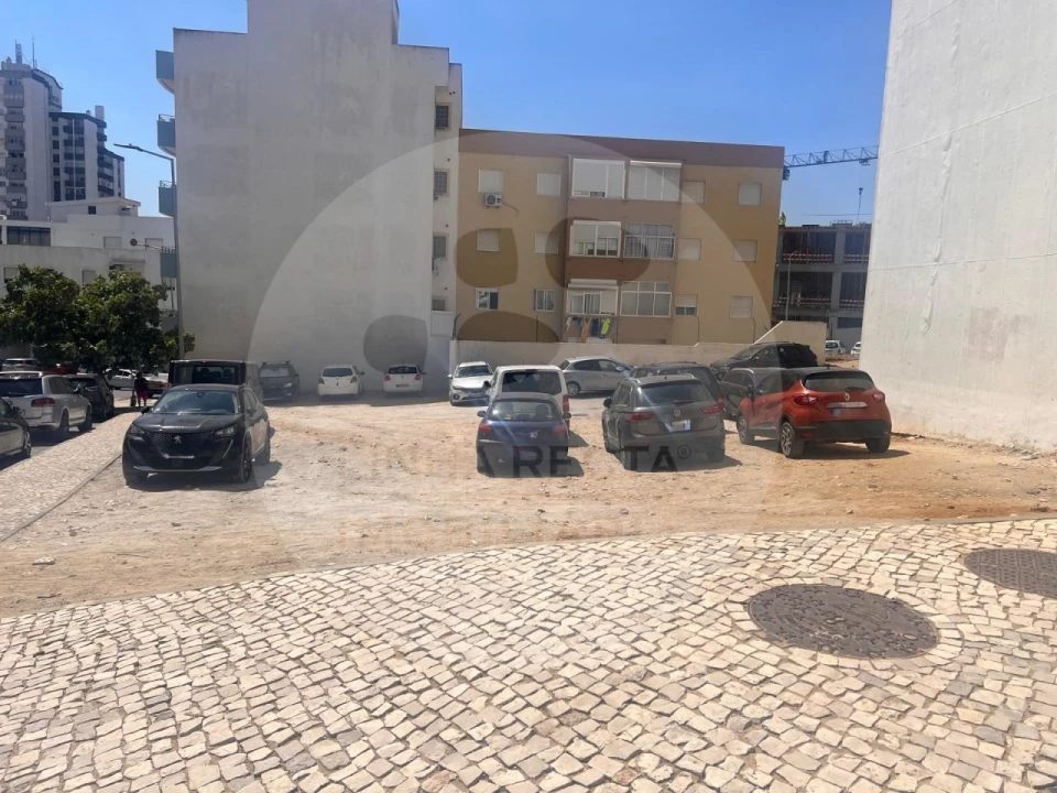 Terreno para Venda em Setubal (São Sebastião) Foto 2