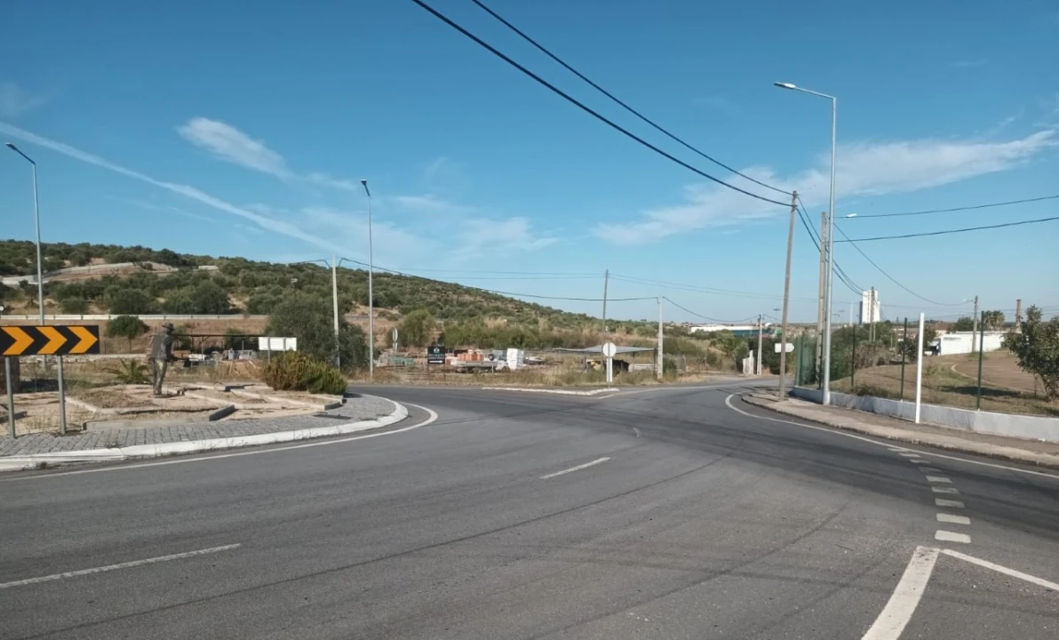Terreno para Venda em Caia, São Pedro e Alcáçova Foto 2