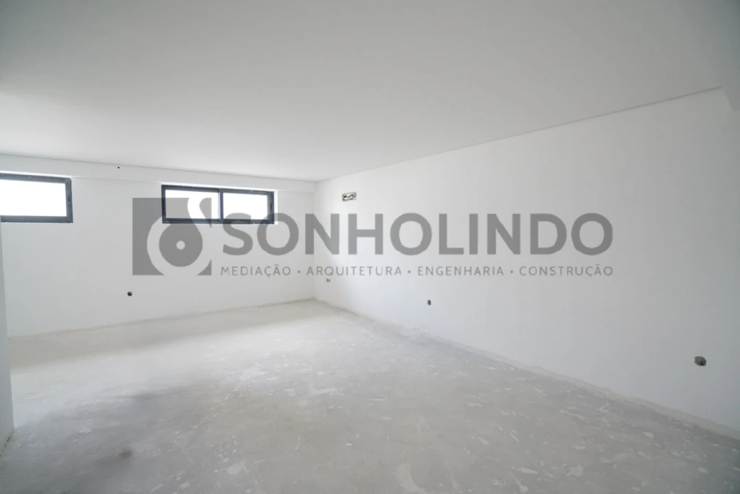 Moradia T3 para Venda em Cidade da Maia Foto 26