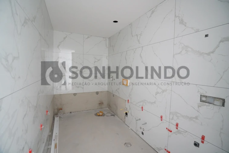 Moradia T3 para Venda em Cidade da Maia Foto 23